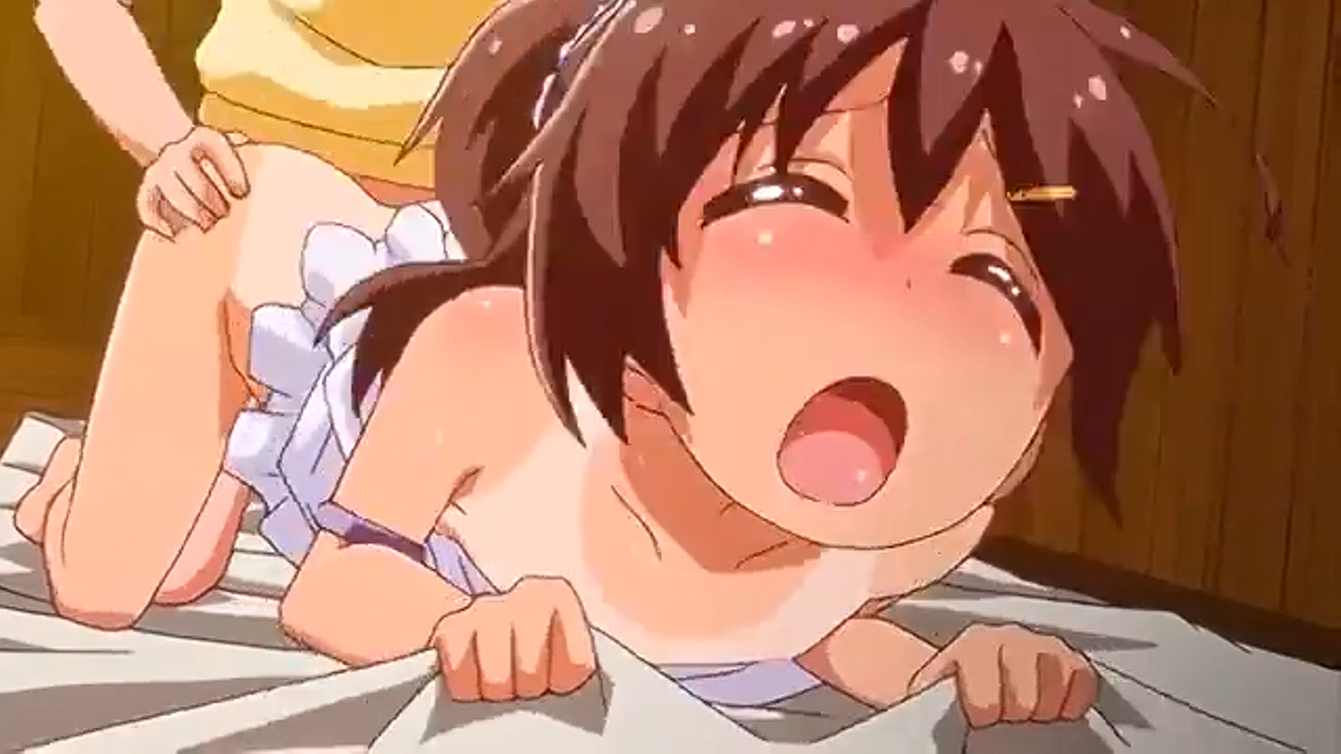 Novinha Hentai : Tirando a virgindade da irmãzinha